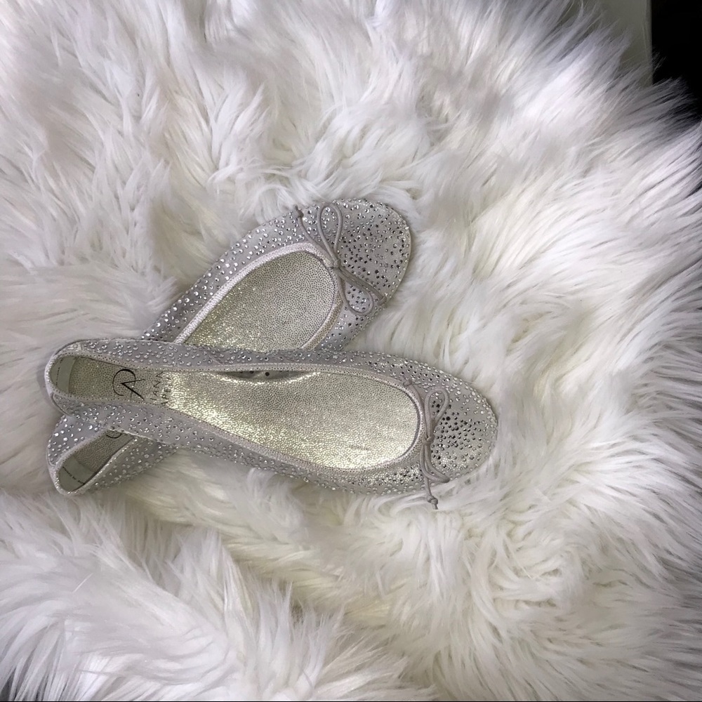 NWOT, Adrianna Papell Selina Ballet Flat